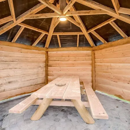 5 Star In * Hovborg